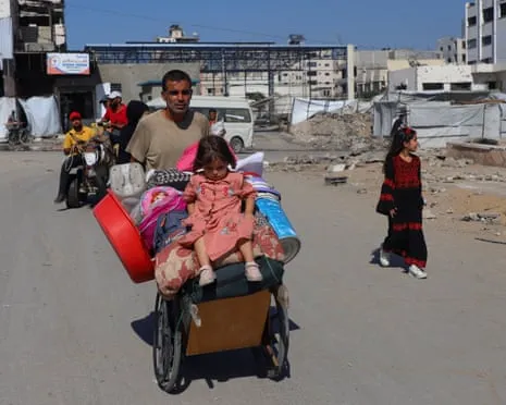 Escaping away from Peril to Destruction: Gaza City Inhabitants Grapple with Dire Choice
