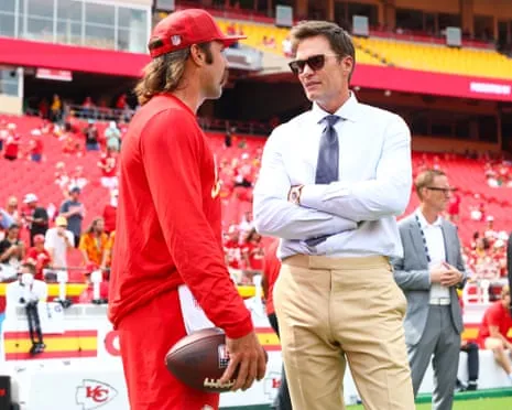 Tom Brady ignites fan criticism as appearing in Vegas sideline box